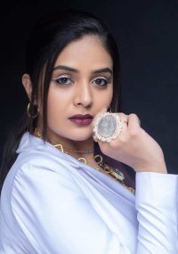 sreemukhi_teluguvox 2